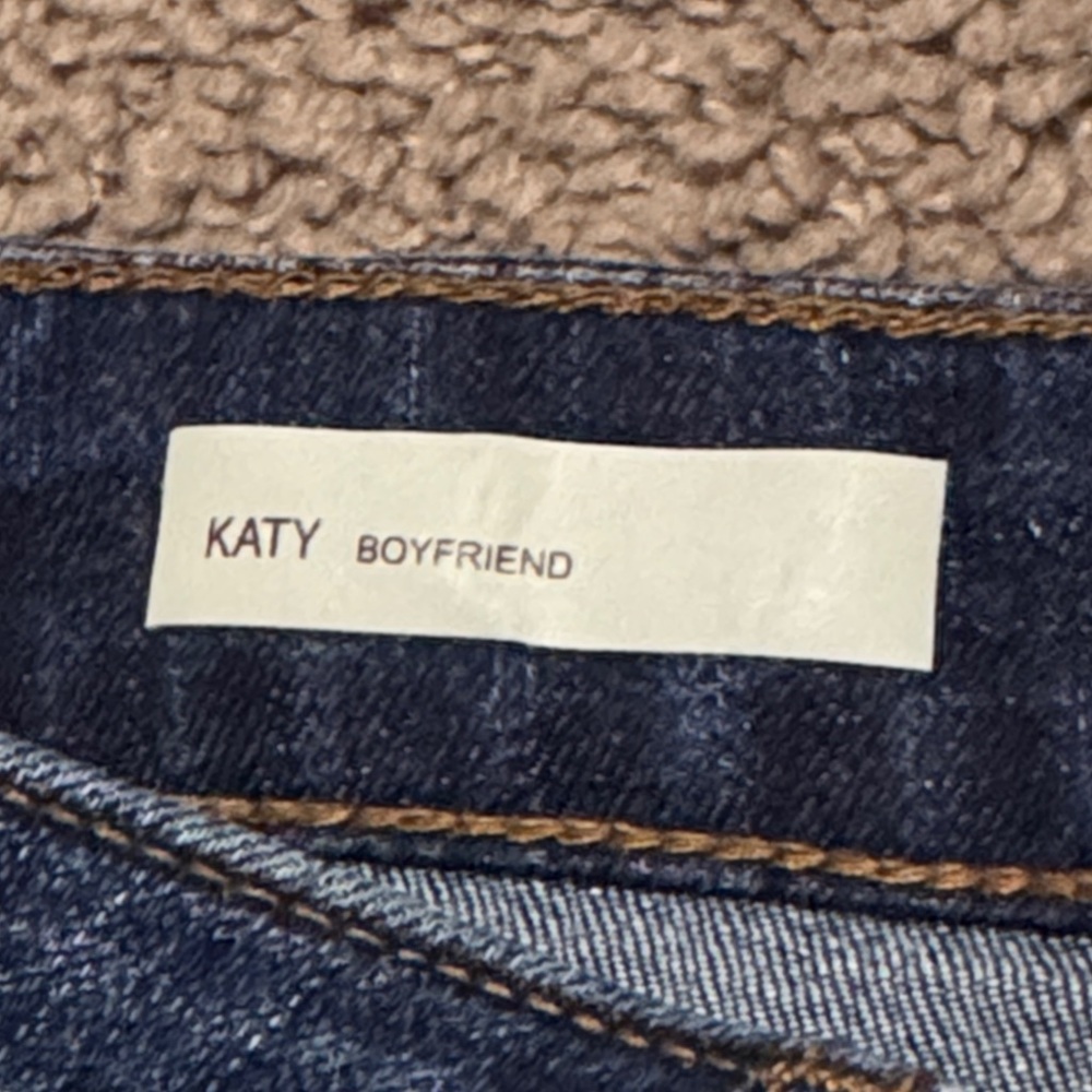 Kut From The Kloth Jeans-Sz 4-Katy Boyfriend Fit-Dark Wash with Fading-EUC - Picture 9 of 13